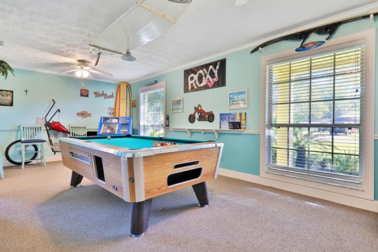 Best 90 Billiard Room Ideas - Pool Table Decor for Home or Basement